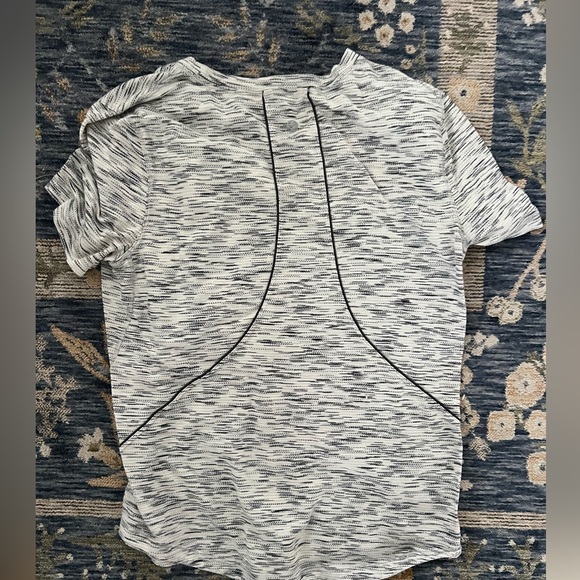 Lululemon Long Distance Top - Picture 3 of 3